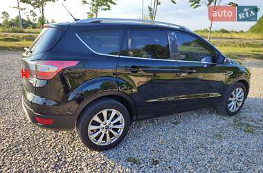 Внедорожник / Кроссовер Ford Escape 2016 в 