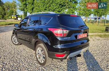 Внедорожник / Кроссовер Ford Escape 2016 в 