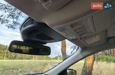 Внедорожник / Кроссовер Ford Escape 2022 в 