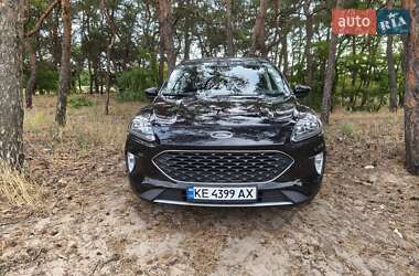 Внедорожник / Кроссовер Ford Escape 2022 в 