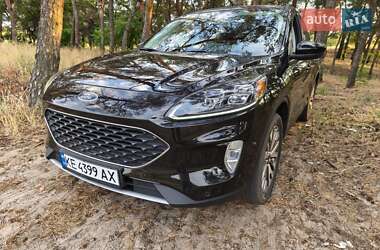 Внедорожник / Кроссовер Ford Escape 2022 в 