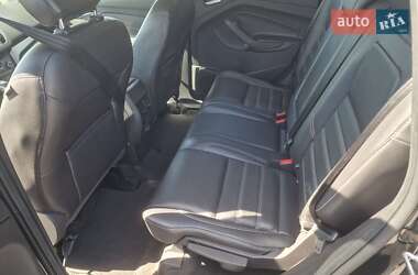 Позашляховик / Кросовер Ford Escape 2018 в 