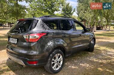 Позашляховик / Кросовер Ford Escape 2017 в 