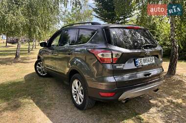Позашляховик / Кросовер Ford Escape 2017 в 