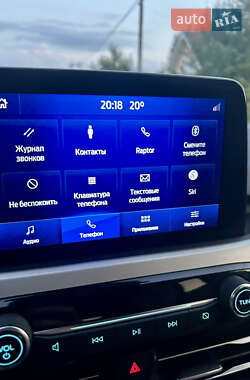 Внедорожник / Кроссовер Ford Escape 2020 в 