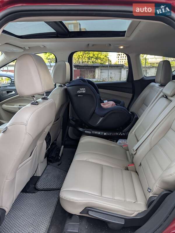 Внедорожник / Кроссовер Ford Escape 2017 в Львове