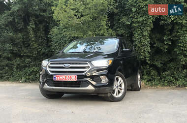 Внедорожник / Кроссовер Ford Escape 2016 в 