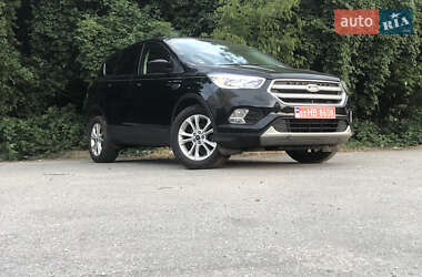 Внедорожник / Кроссовер Ford Escape 2016 в 