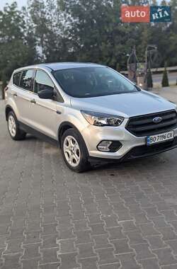 Внедорожник / Кроссовер Ford Escape 2017 в Тернополе