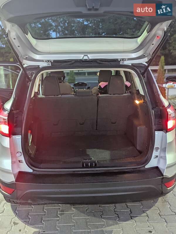 Внедорожник / Кроссовер Ford Escape 2017 в Тернополе фото 15 Внедорожник / Кроссовер Ford Escape 2017 в Тернополе