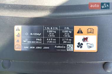 Внедорожник / Кроссовер Ford Escape 2017 в 