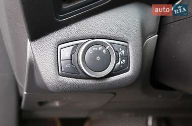 Внедорожник / Кроссовер Ford Escape 2019 в 