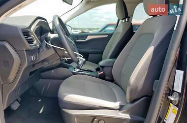 Внедорожник / Кроссовер Ford Escape 2022 в 