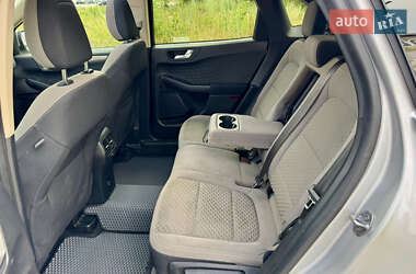 Внедорожник / Кроссовер Ford Escape 2020 в 