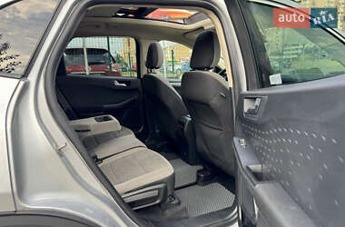 Внедорожник / Кроссовер Ford Escape 2020 в 
