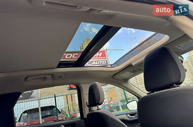 Внедорожник / Кроссовер Ford Escape 2020 в 