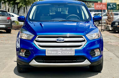 Внедорожник / Кроссовер Ford Escape 2016 в 