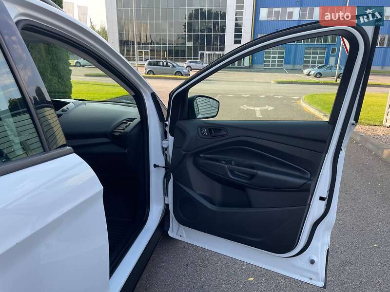 Позашляховик / Кросовер Ford Escape 2018 в Києві