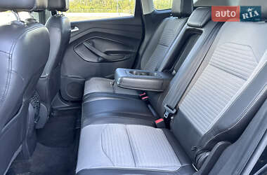 Позашляховик / Кросовер Ford Escape 2016 в 
