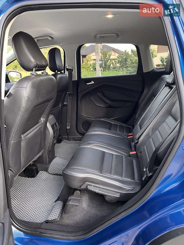 Внедорожник / Кроссовер Ford Escape 2018 в Львове