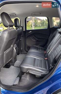 Внедорожник / Кроссовер Ford Escape 2018 в 