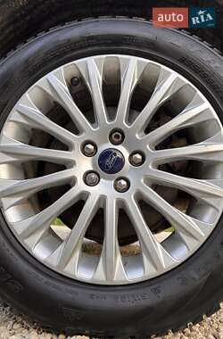 Внедорожник / Кроссовер Ford Escape 2018 в 