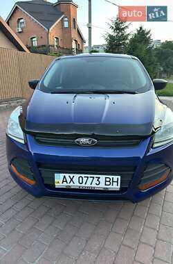 Внедорожник / Кроссовер Ford Escape 2015 в 