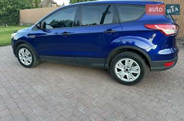 Внедорожник / Кроссовер Ford Escape 2015 в 