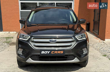 Внедорожник / Кроссовер Ford Escape 2018 в 
