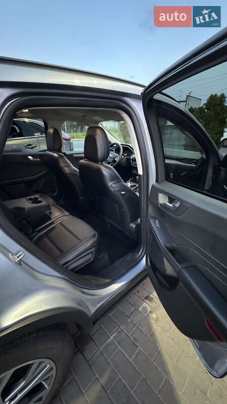 Внедорожник / Кроссовер Ford Escape 2022 в Кременчуге