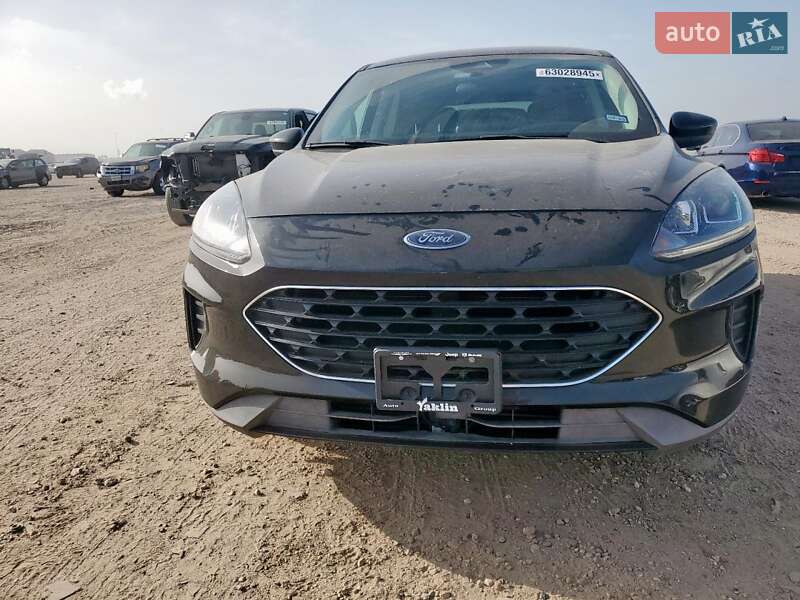 Позашляховик / Кросовер Ford Escape 2021 в Львові