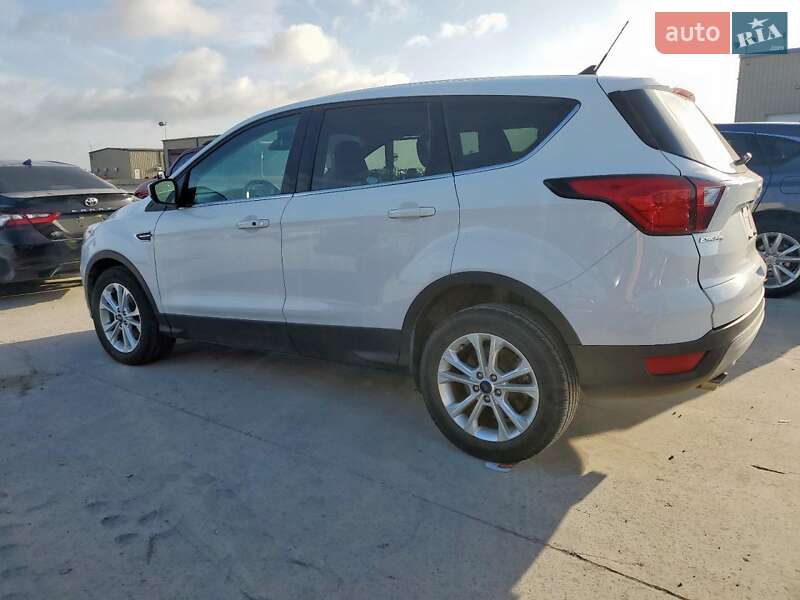 Позашляховик / Кросовер Ford Escape 2019 в Львові