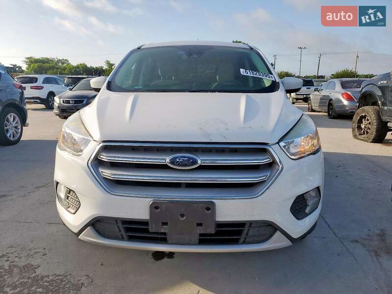 Позашляховик / Кросовер Ford Escape 2019 в Львові