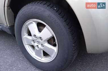 Позашляховик / Кросовер Ford Escape 2011 в Дніпрі