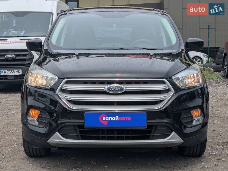 Внедорожник / Кроссовер Ford Escape 2018 в Киеве