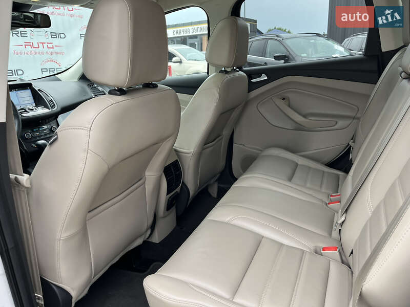 Внедорожник / Кроссовер Ford Escape 2016 в Львове