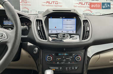 Внедорожник / Кроссовер Ford Escape 2016 в 