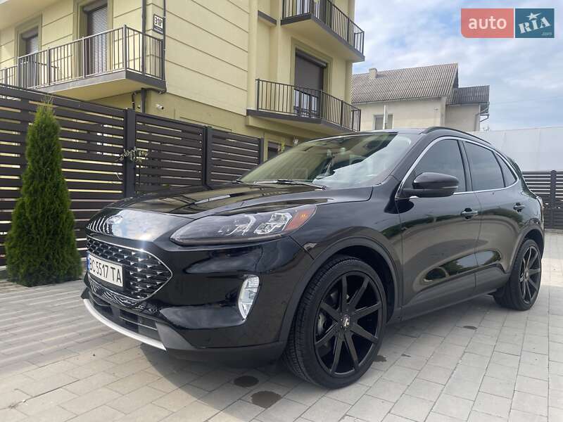 Внедорожник / Кроссовер Ford Escape 2020 в Ивано-Франковске