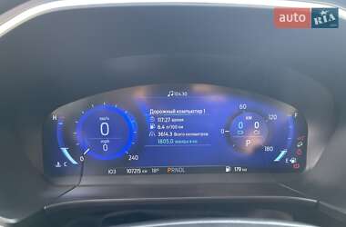 Внедорожник / Кроссовер Ford Escape 2020 в 