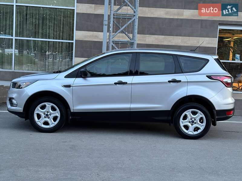 Позашляховик / Кросовер Ford Escape 2018 в Тернополі