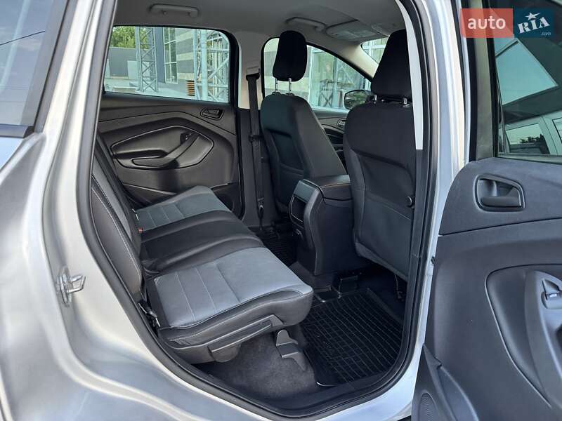 Позашляховик / Кросовер Ford Escape 2018 в Тернополі