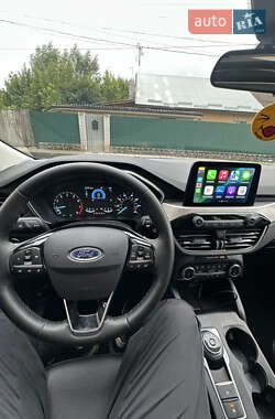 Внедорожник / Кроссовер Ford Escape 2022 в 