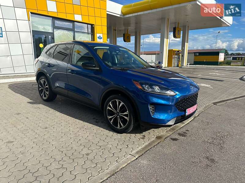 Внедорожник / Кроссовер Ford Escape 2022 в Переяславе