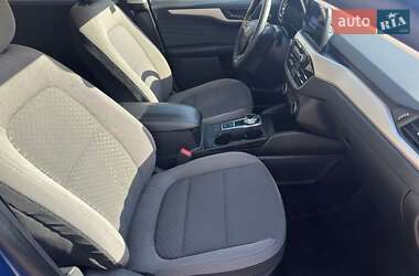 Внедорожник / Кроссовер Ford Escape 2022 в 