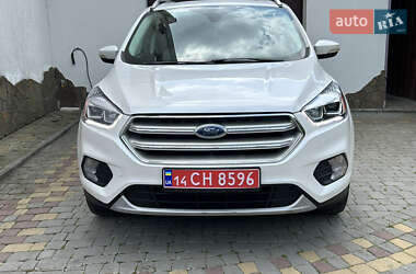 Внедорожник / Кроссовер Ford Escape 2017 в Трускавце