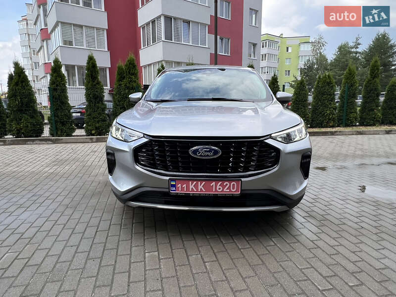 Внедорожник / Кроссовер Ford Escape 2024 в Новояворовске