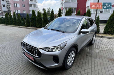 Внедорожник / Кроссовер Ford Escape 2024 в 