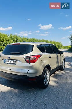Внедорожник / Кроссовер Ford Escape 2017 в 