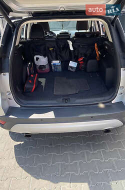 Внедорожник / Кроссовер Ford Escape 2014 в 