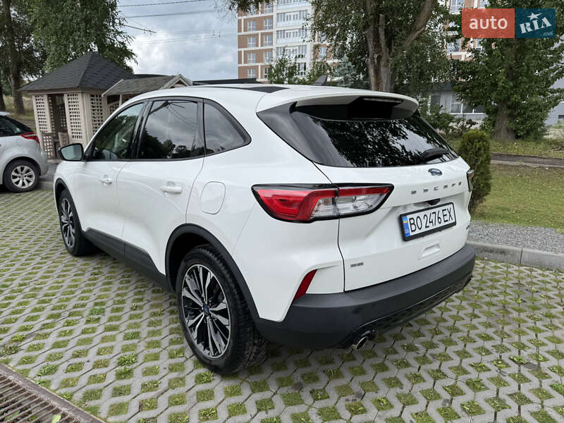 Внедорожник / Кроссовер Ford Escape 2022 в Тернополе